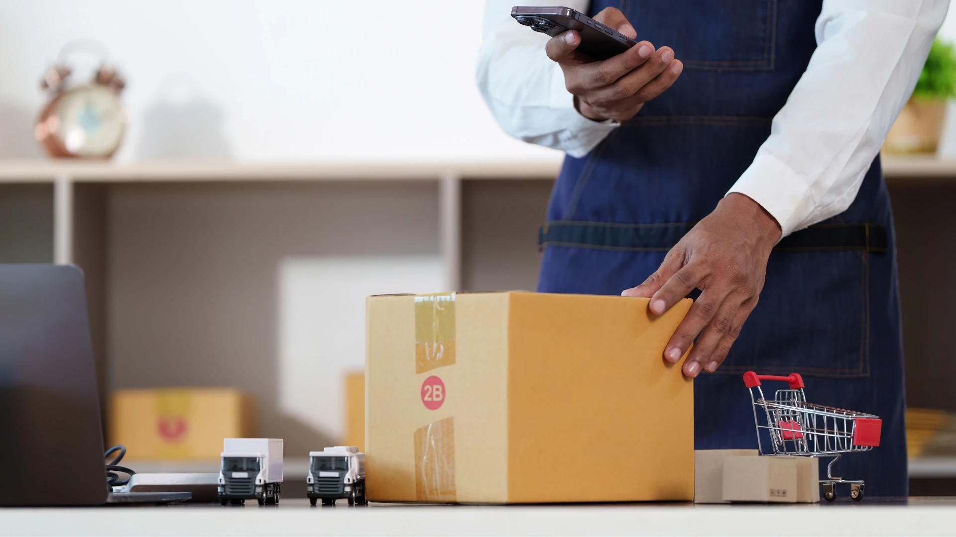 E-commerce operators and packaging decisions